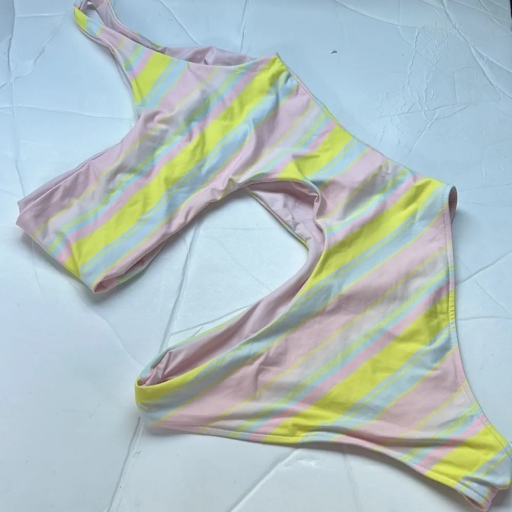 $190 Frankie’s bikinis Seraphina One Piece Swimsuit in summer stripe S